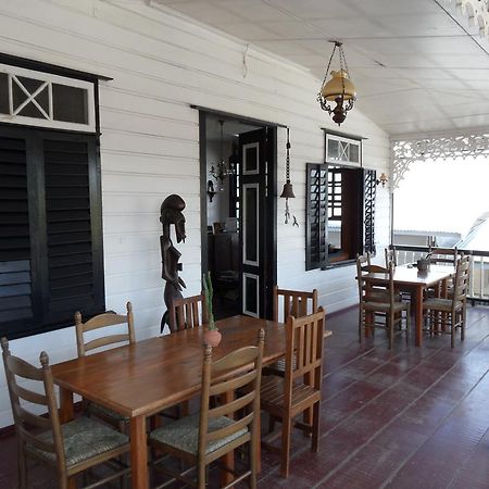 Guesthouse Un Pied-A-Terre Paramaribo Exterior foto