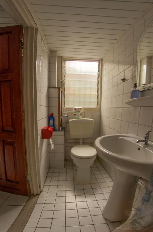 Guesthouse Un Pied-A-Terre Paramaribo Exterior foto