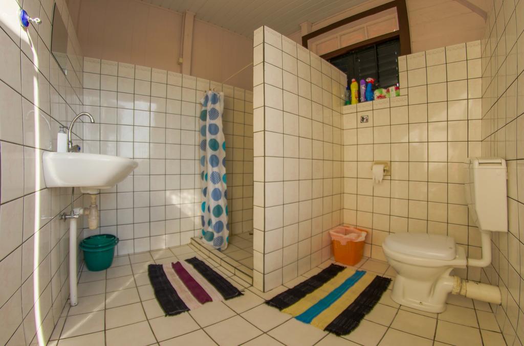 Guesthouse Un Pied-A-Terre Paramaribo Exterior foto
