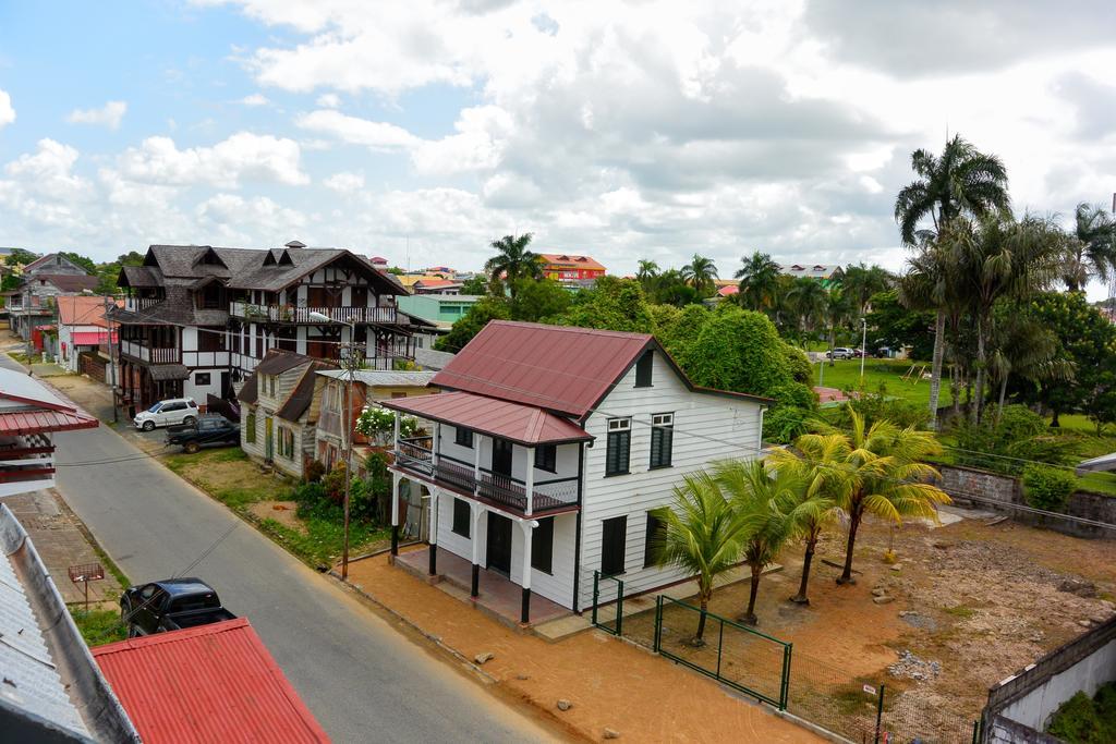 Guesthouse Un Pied-A-Terre Paramaribo Exterior foto